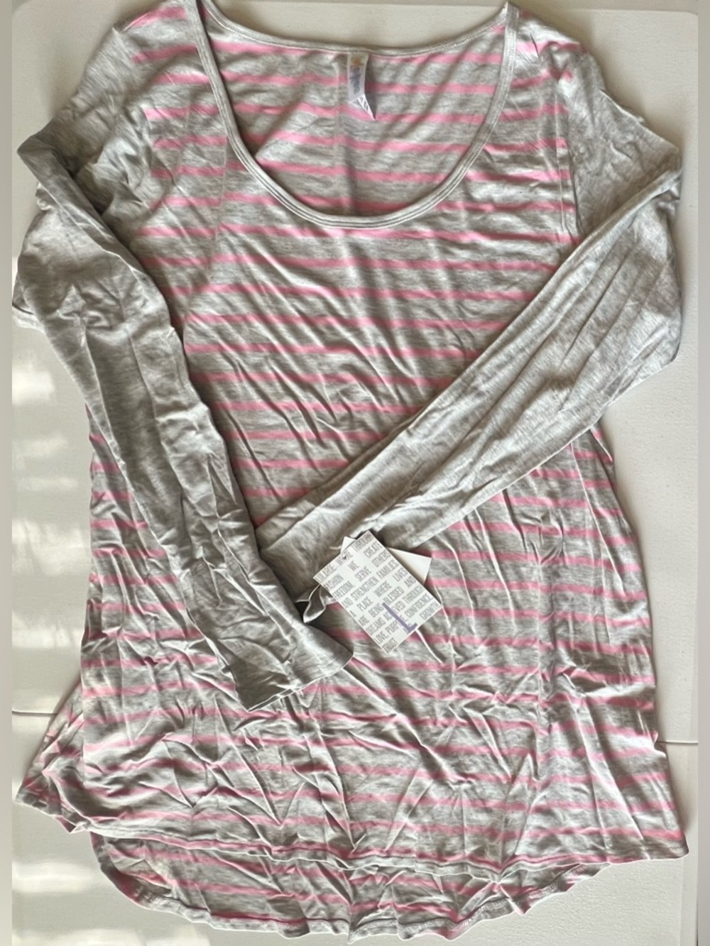 Lularoe Lynnae Tee - Size Large